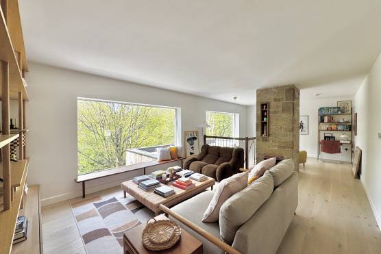 3564W 14 tv shoot location house in Leeds open plan living area..jpg