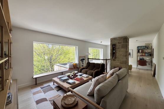 3564W 14 tv shoot location house in Leeds open plan living area.jpg
