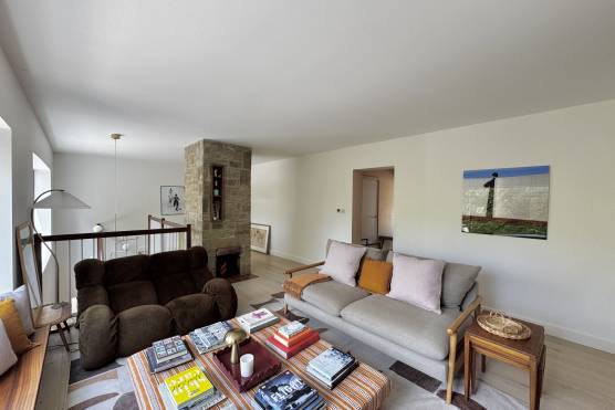 3564W 15 tv drama location house in Leeds open plan living room.jpg