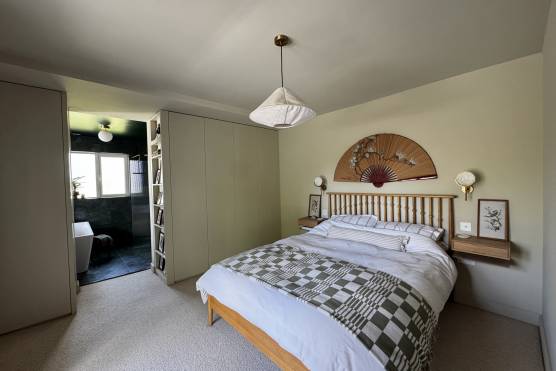3564W-18-photo-shoot-location-house-in-Leeds-bedroom.jpg