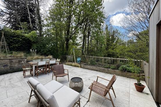 3564W 34 tv drama location house in Leeds garden patio.jpg
