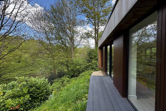3564W 35 tv shoot location house in Leeds mid century modern woodland.JPG