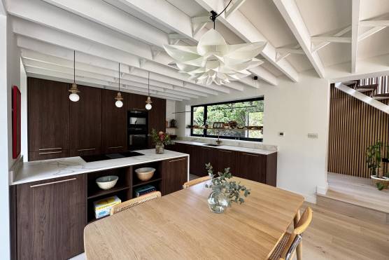 3564W 6 photo shoot location house in Leeds modern open plan kitchen.jpg