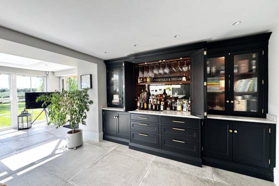 3566N 14 filming location house in North Yorkshire kitchen bar.jpg