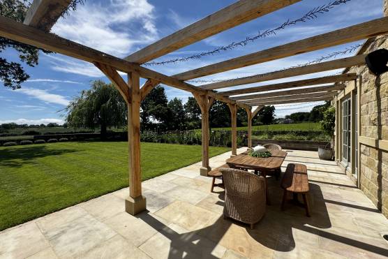 3566N 50 photo shoot location house in North Yorkshire garden living area.jpg