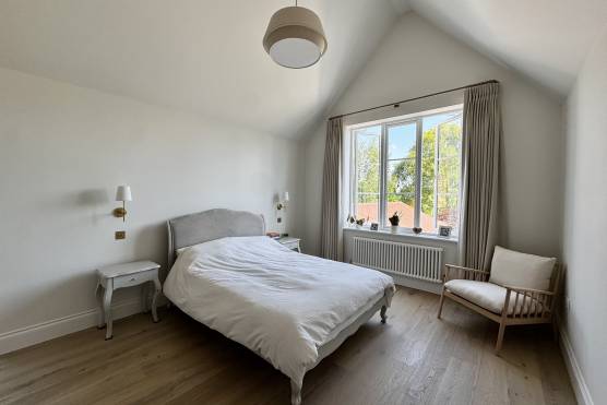 3567W 10 photo shoot location house in West Yorkshire modern bedroom.jpg