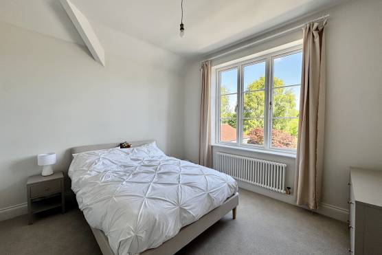 3567W 11 filming location house in West Yorkshire bedroom.jpg
