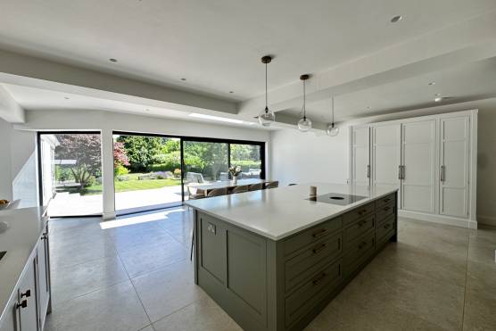 3567W 4 tv drama location house in West Yorkshire modern open plan kitchen iwth kitchen. island.jpg