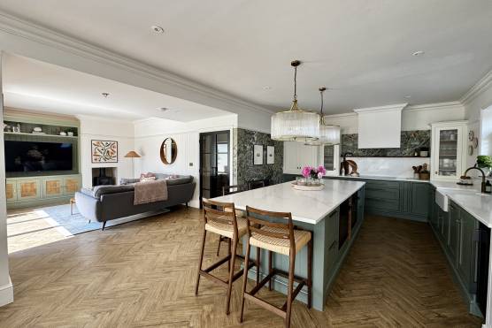 3374W-1-photo-shoot-location-house-in-West-Yorkshire-modern-open-plan-kitchen2.jpg