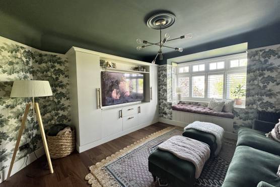 3374W 17 tv commerical location house in Leeds living room.jpg