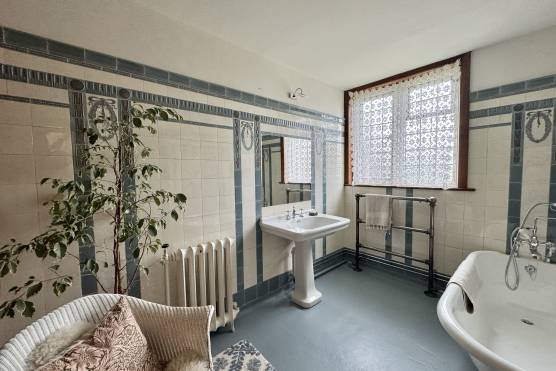 3568W 20 tv shoot location house in West Yorkshire period property bathroom.jpg