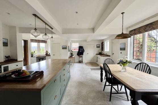 3568W 9 tv drama location house in West Yorkshire open plan kitchen.jpg