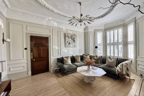 3570V 2 film shoot location in Merseyside elegant living room