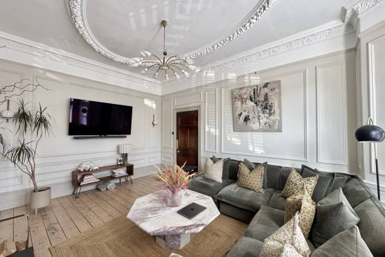3570V 3 tv shoot location house in Merseyside elegant living room