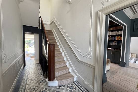 3570V 18 filming location house in Merseyside period property staircase.jpg