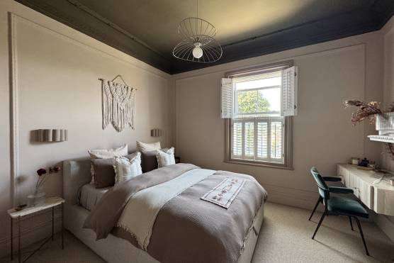 3570V 21 photo shoot location house in Merseyside bedroom.jpg