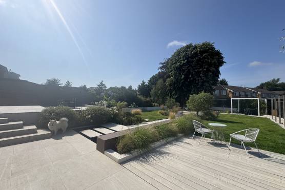 3570V 36 filming location house in Merseyside garden.JPG