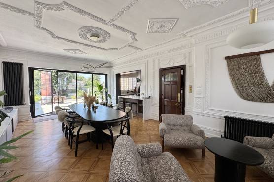3570V 9 tv shoot location house in Merseyside period property dining room.jpg