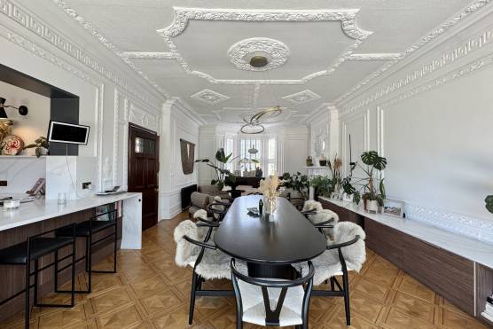 3570V 6 photo shoot location house in Merseyside period property dining area