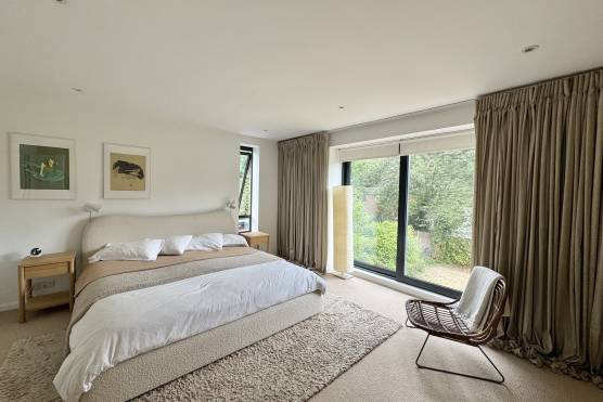 3571V 13 tv commercial location house in Merseyside modern bedroom.jpg