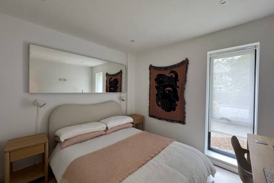 3571V 15 tv drama location house in Merseyside bedroom.jpg