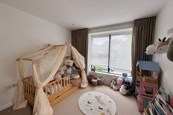 3571V 17 tv shoot location house in Merseyside kids bedroom.jpg
