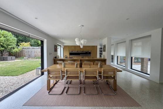 3571V 2 filming location house in Merseyside modern open plan kitchen.jpg