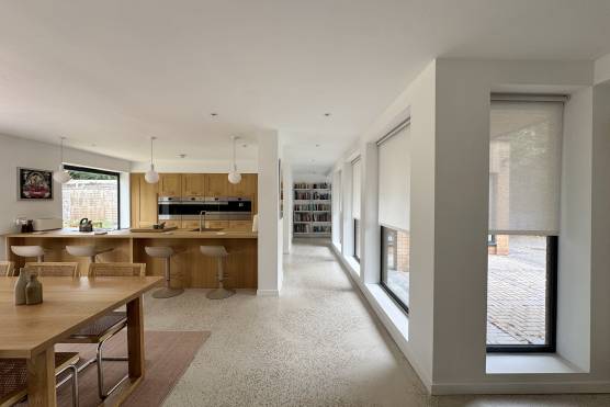 3571V 3 filming location house in Merseyside modern open plan kitchen.jpg