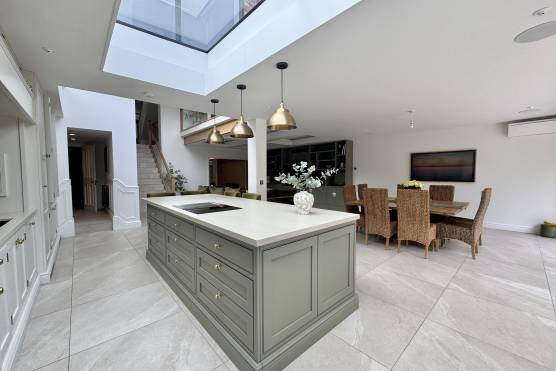 3569V 2 photo shoot location house in Merseyside open plan kitchen.jpg
