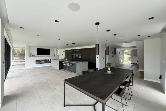 3572C 2 filming location house in Cheshire modern open plan kitchen.jpg