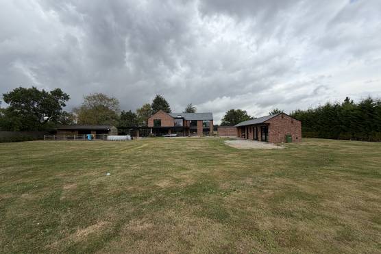 3572C 41 filming location house in Cheshire contemporary family home garden...JPG