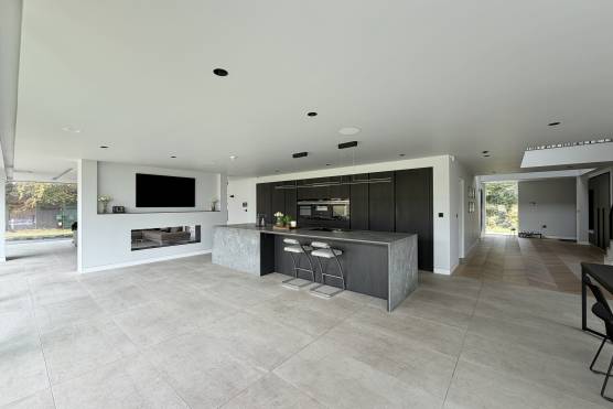 3572C 5 photo shoot location house in Cheshire modern open plan family home kitchen.jpg