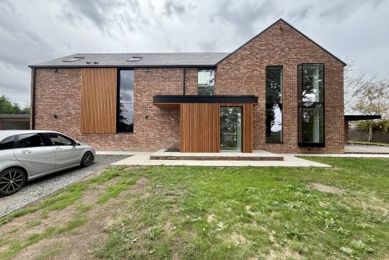 3572C 50 tv shoot location house in Cheshire modern family home.jpg