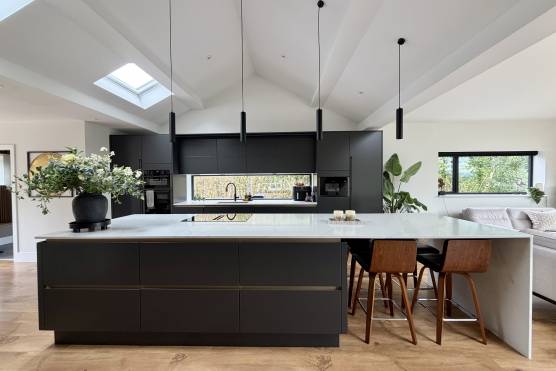 3573C 2 tv shoot location house in Cheshire modern open plan kitchen.jpg