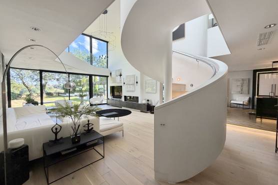 3574C 1 photo shoot location house in Cheshire contemporary open plan living .jpg