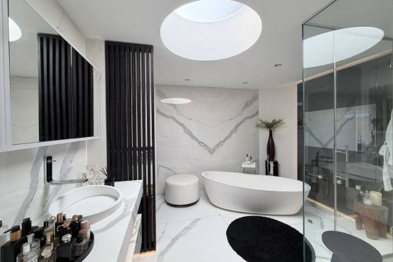 3574C 12 photo shoot location house in Cheshire modern bathroom.jpg