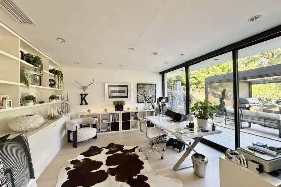 3574C 21 filming location house in Cheshire contemporary home office.jpg