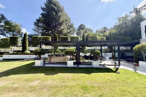 3574C 30 photo shoot location house in Cheshire modern patio area.jpg