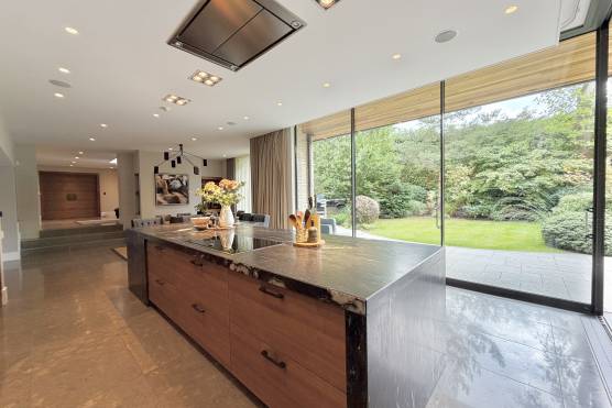 3575C 8 tv drama location house in Cheshire modern open plan wooden kitchen .jpg