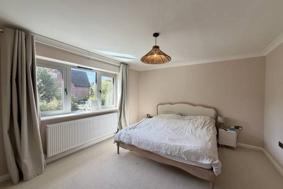 3580M 14 photo shoot location house in Manchester bedroom.jpg