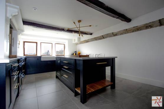 3173W 9 photo shoot location in west yorkshire kitchen with beams