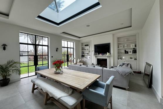 3459V 6 photo shoot location house in Merseyside stylish open plan kitchen