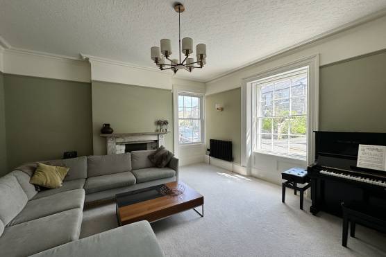 3470W 8 tv drama location house in West Yorkshire with large living room