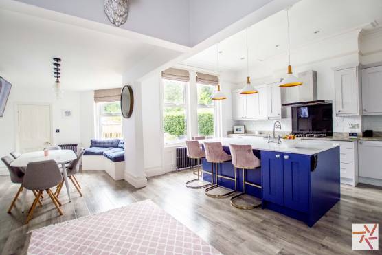 3196W-1-photo-shoot-location-house-in-west-yorkshire-open-plan-kitchen.jpg