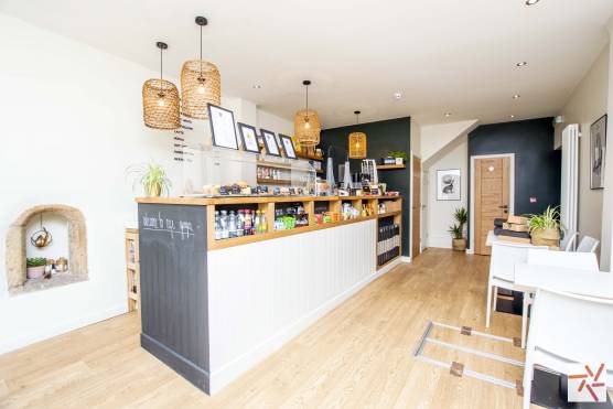 3265W-1-photo-shoot-location-in-Leeds-contemporary-cafe.jpg