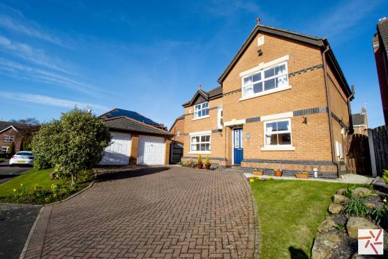 3271L-1-photo-shoot-location-house-in-Lancashire-detached-family-home.jpg