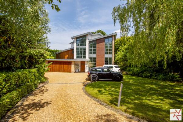 3351C 32 tv shoot location house in Cheshire contemporary family home