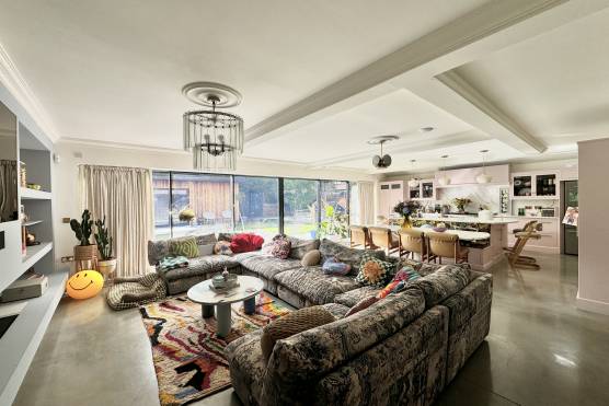 3506M 1 photo shoot location house Super stylish family home in Manchester with large open plan kitchen