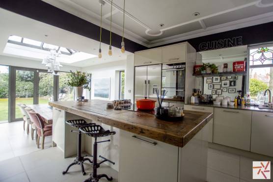 3333M 1 filming location house in Manchester open plan kitchen