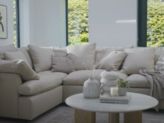 Barker and Stonehouse shoot at Cheshire location house